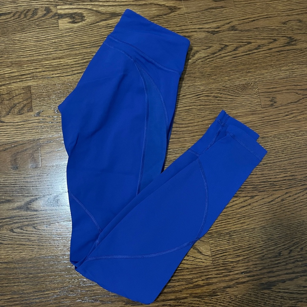 Lulu Lemon, size 4, Royal blue leggings